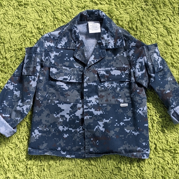 🦌🌲Toddler Army Shacket🪵🦆 - Picture 2 of 4